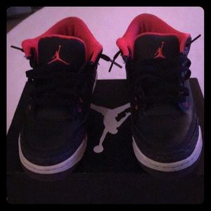 Big Boys Jordan 3 Retro Size 6.5